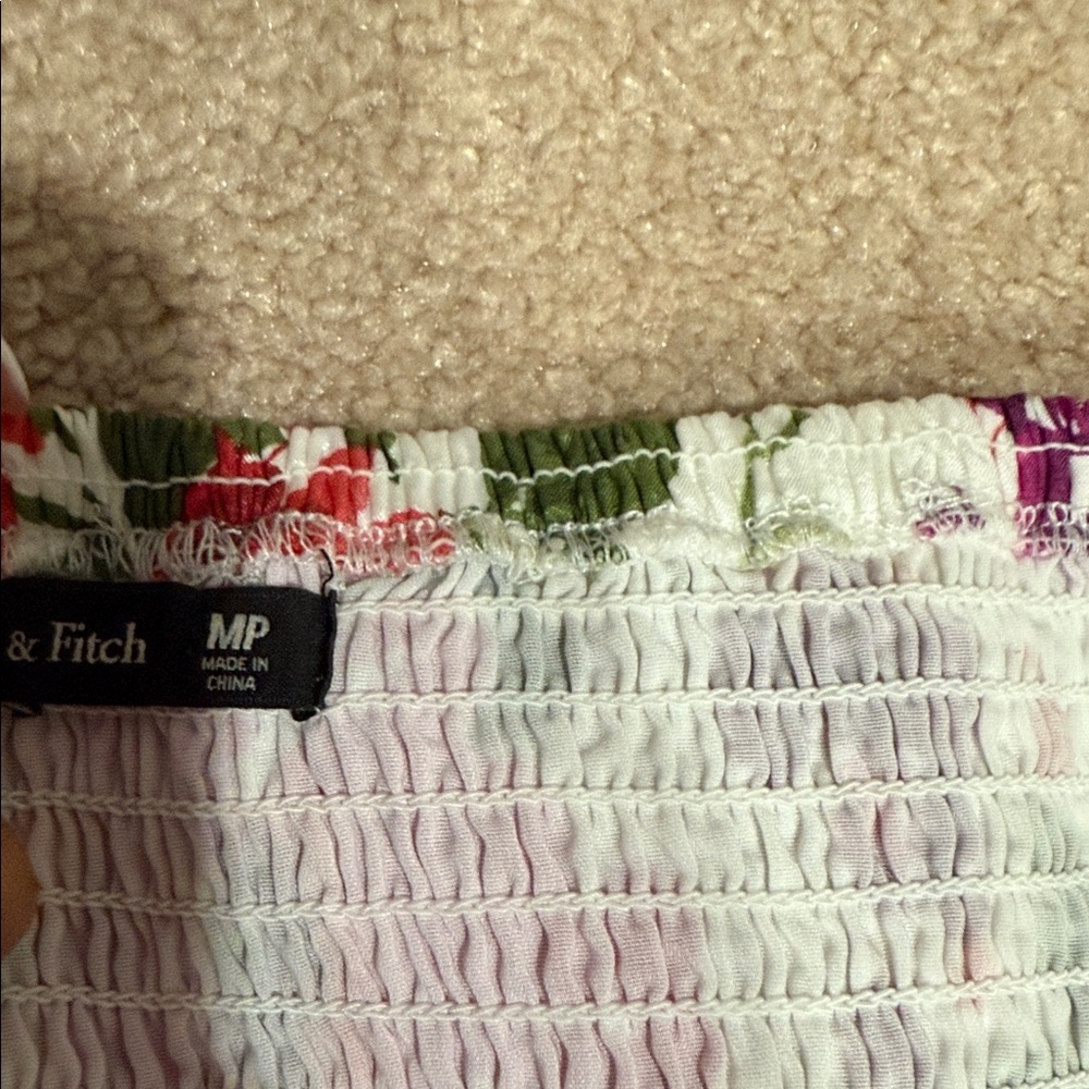 Abercrombie and Fitch size MP (medium petite) midi skirt with bright print - Picture 6 of 7